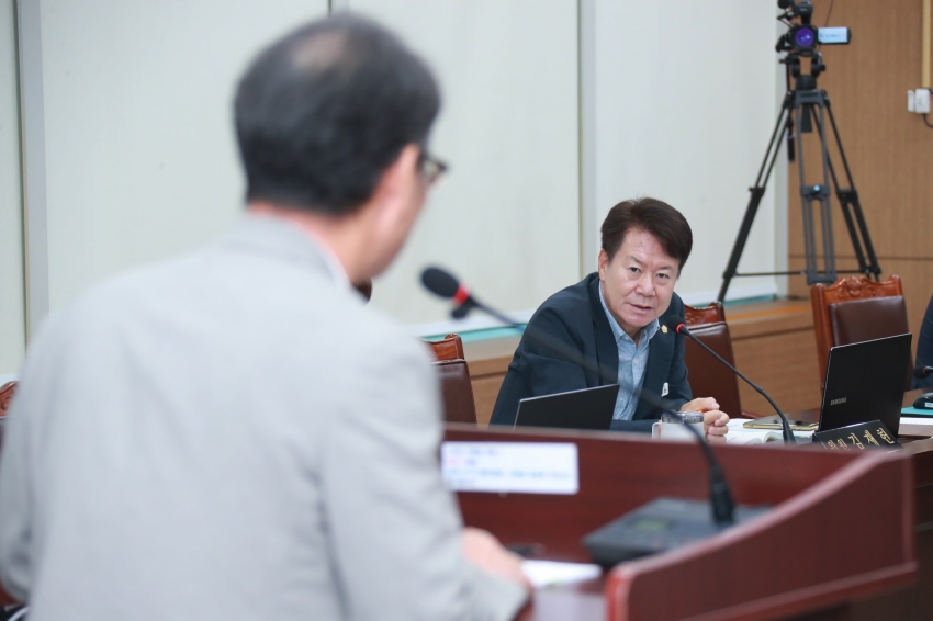 제255회 이천시의회 임시회 제1차 산업건설위원회_8