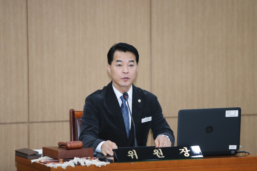 제251회 이천시의회 임시회 제1차 의회운영위원회_2