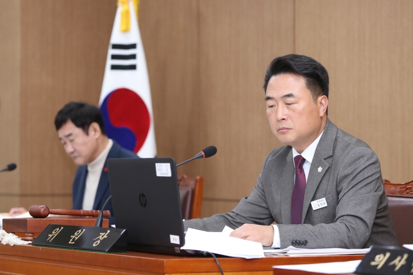 제251회 이천시의회 임시회 제1차 자치행정위원회_20