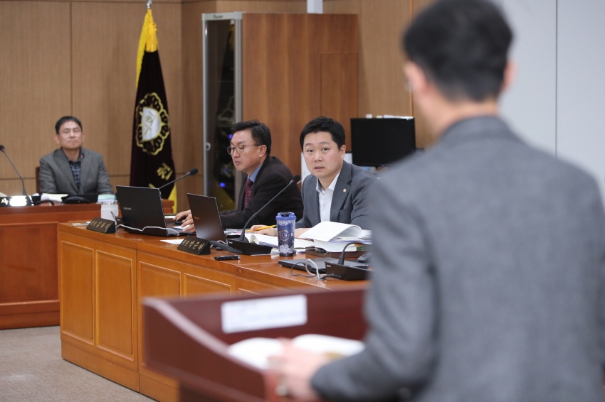 제251회 이천시의회 임시회 제1차 자치행정위원회_36