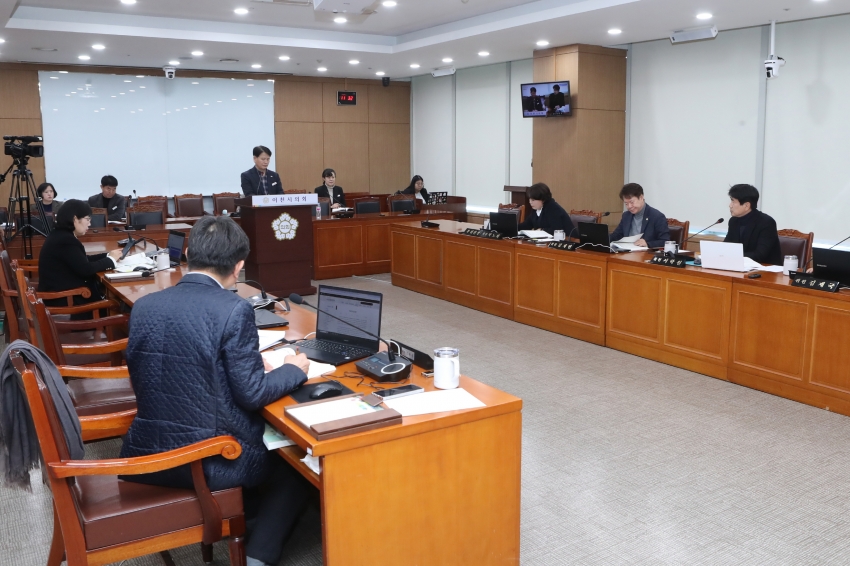 제251회 이천시의회 임시회 제2차 자치행정위원회_9
