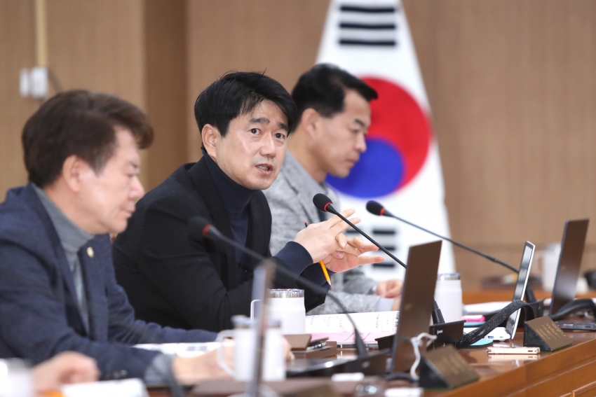 제251회 이천시의회 임시회 제2차 자치행정위원회_22