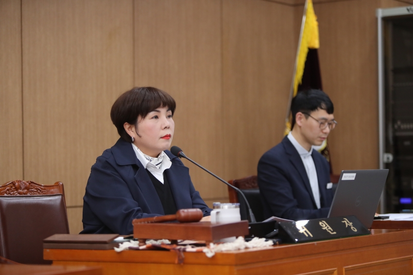 제252회 이천시의회 임시회 제1차 의회운영위원회_9
