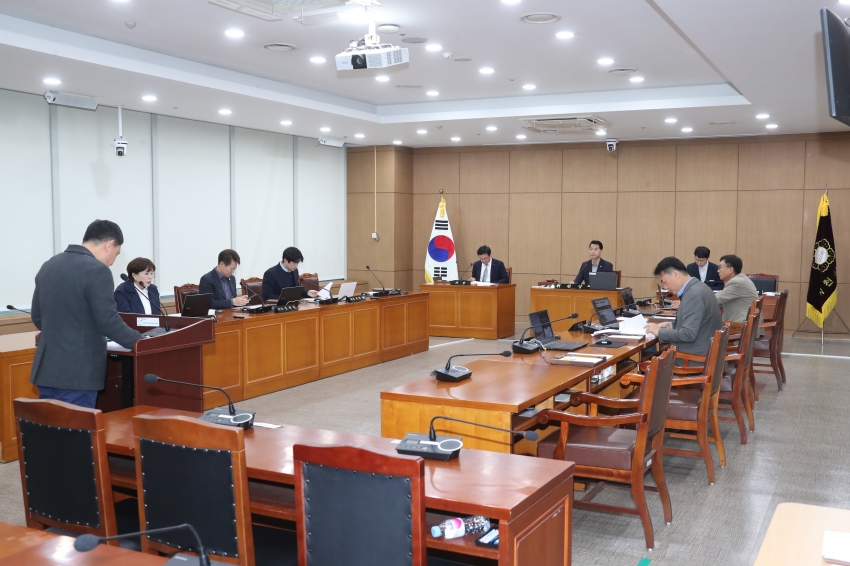 제252회 임시회 폐회 중   제1차 의회운영위원회_4