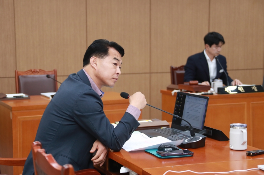 제253회 이천시의회 임시회 제1차 산업건설위원회_15