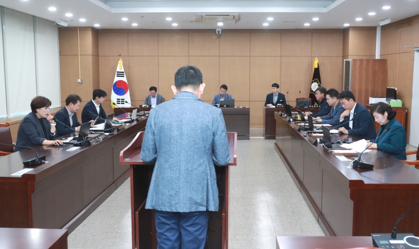 제253회 임시회 폐회중 제1차 의회운영위원회_1
