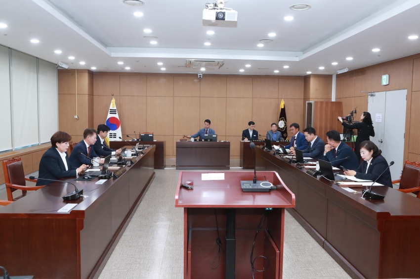 제254회 이천시의회 제1차 의회운영위원회_9
