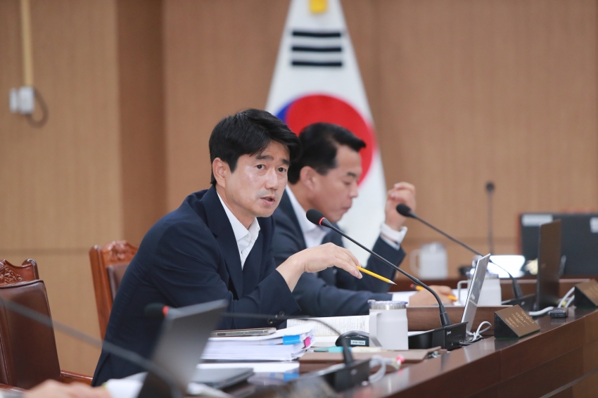 행정사무감사 4일차_12