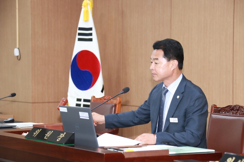 제255회 이천시의회 임시회 제1차 의회운영위원회_2
