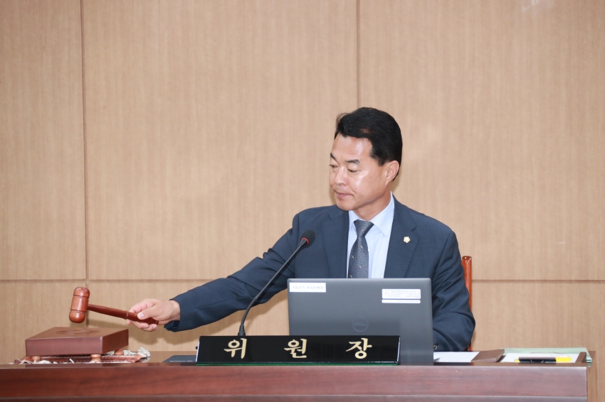 제255회 이천시의회 임시회 제1차 의회운영위원회_8