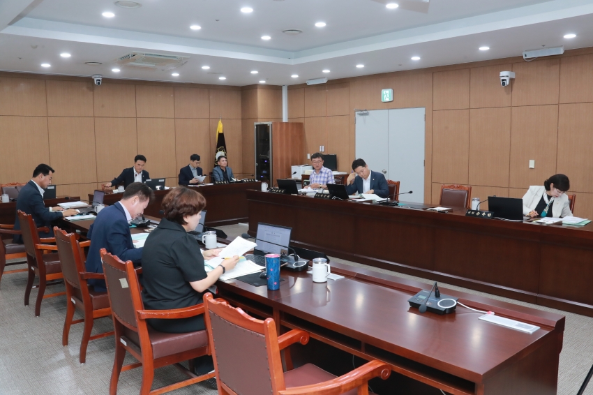 제255회 이천시의회 임시회 제1차 자치행정위원회_42