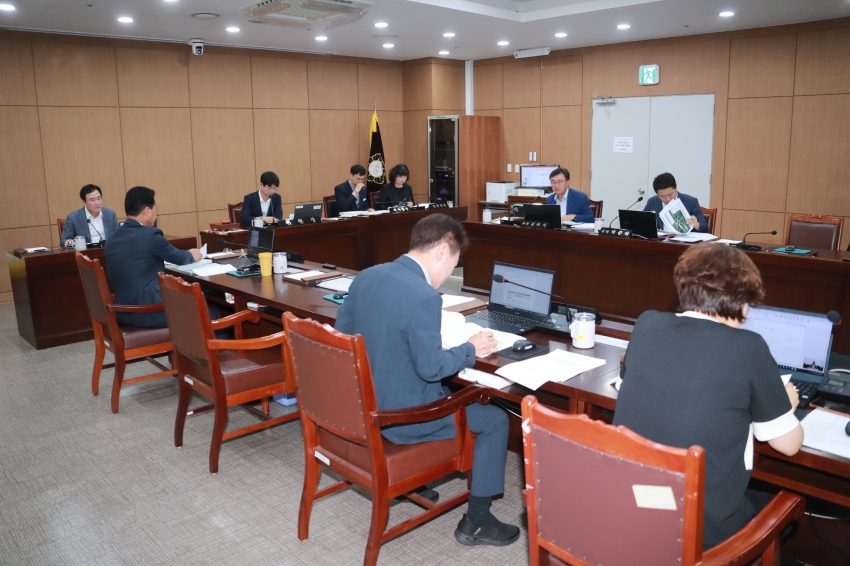 제255회 이천시의회 임시회 제1차 산업건설위원회_11