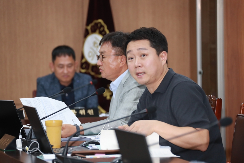 제256회 이천시의회 임시회 제1차 자치행정위원회_23