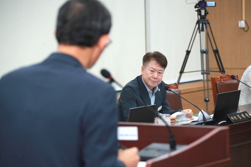 제256회 이천시의회 임시회 제1차 자치행정위원회_9