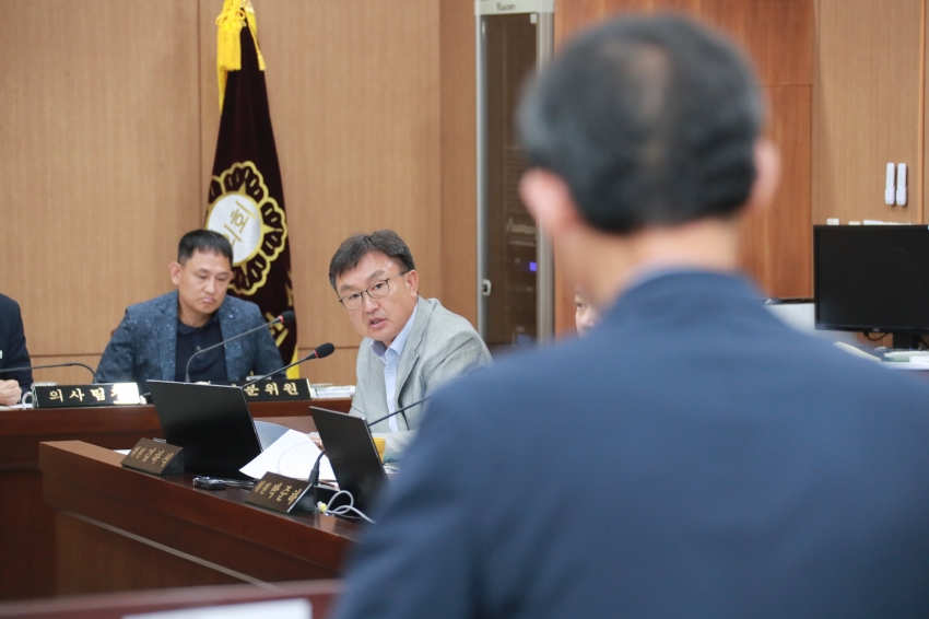 제256회 이천시의회 임시회 제1차 자치행정위원회_33