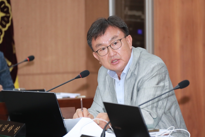 제256회 이천시의회 임시회 제1차 자치행정위원회_14