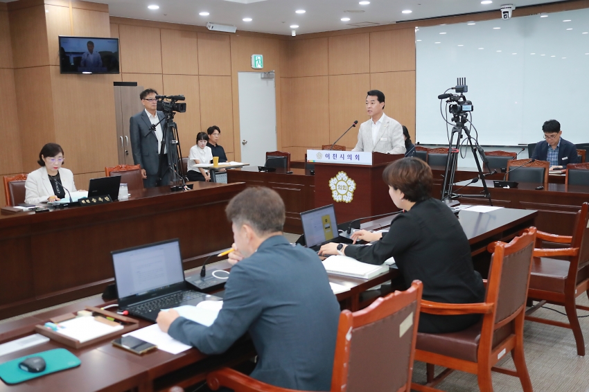 제256회 이천시의회 임시회 제1차 산업건설위원회_8