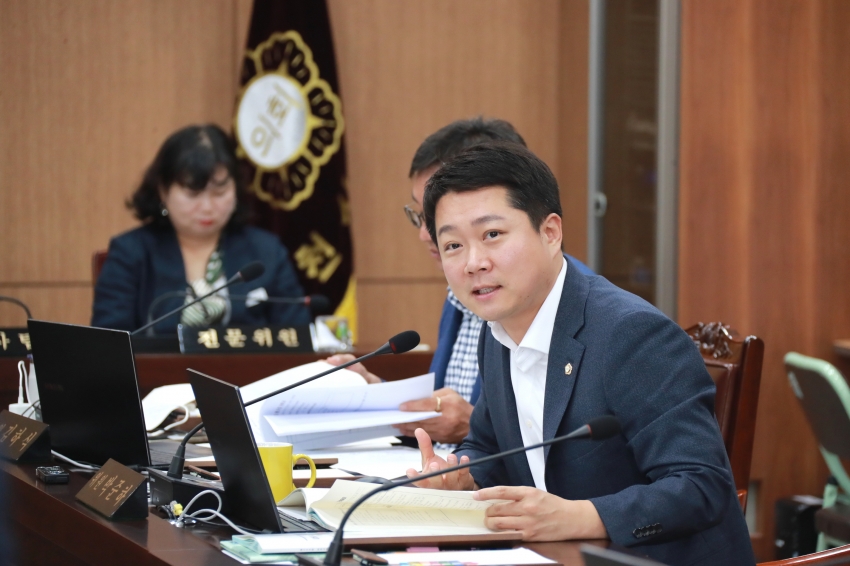 제256회 이천시의회 임시회 제1차 산업건설위원회_23