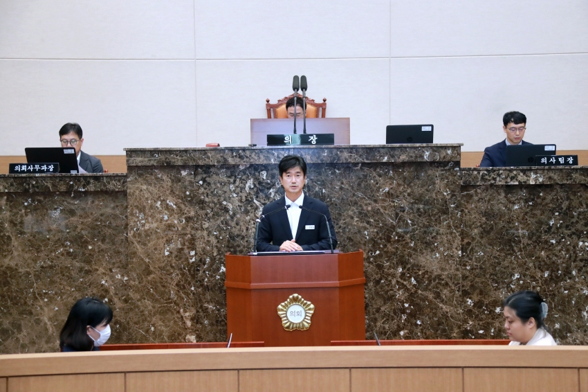 제256회 이천시의회 임시회 제2차 본회의_9