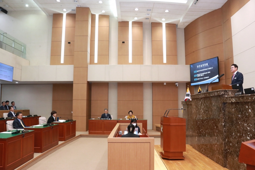 제257회 이천시의회 임시회 제1차 본회의_16