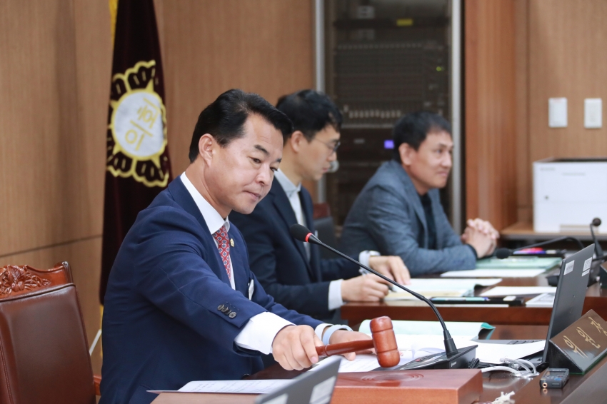 제257회 이천시의회 임시회 제1차 의회운영위원회_10