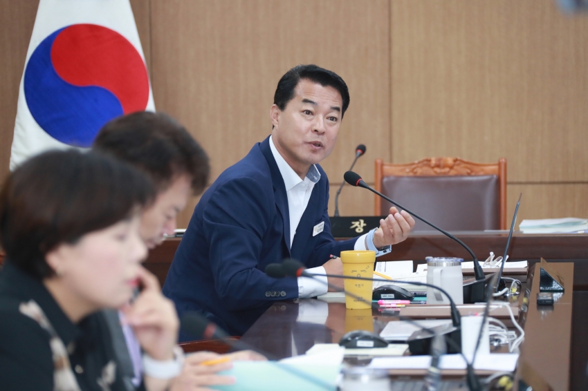 제257회 이천시의회 임시회 제1차 자치행정위원회_16