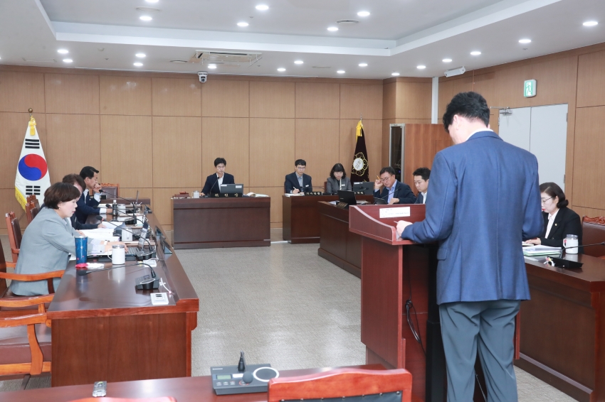 제257회 이천시의회 임시회 제1차 산업건설위원회_16
