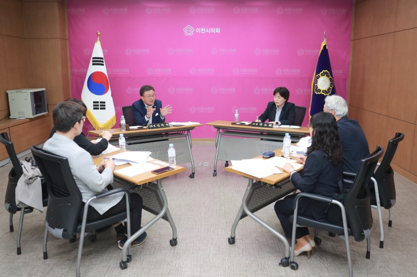 노인복지 지원관련 간담회(김하식, 박노희의원)_1