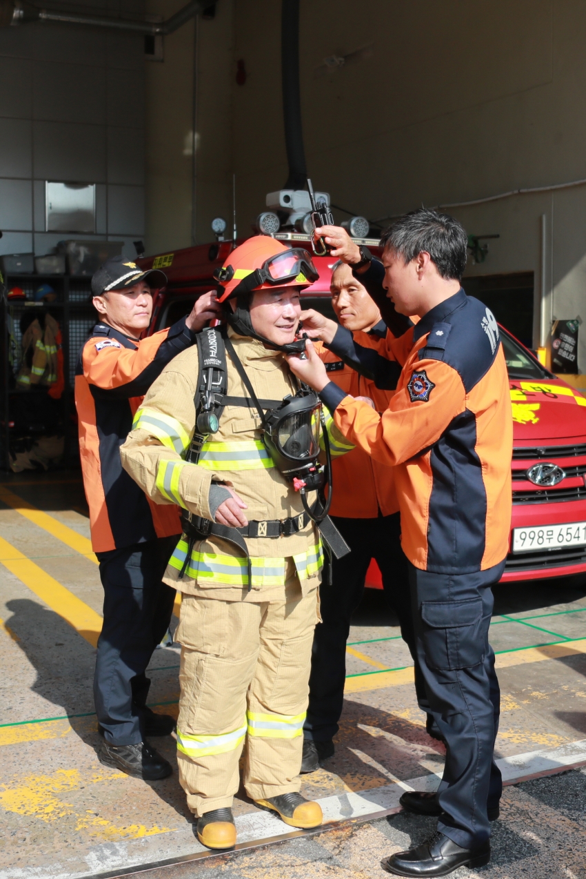 이천소방서 1일 명예소방서장 위촉식(박명서 의장)_36