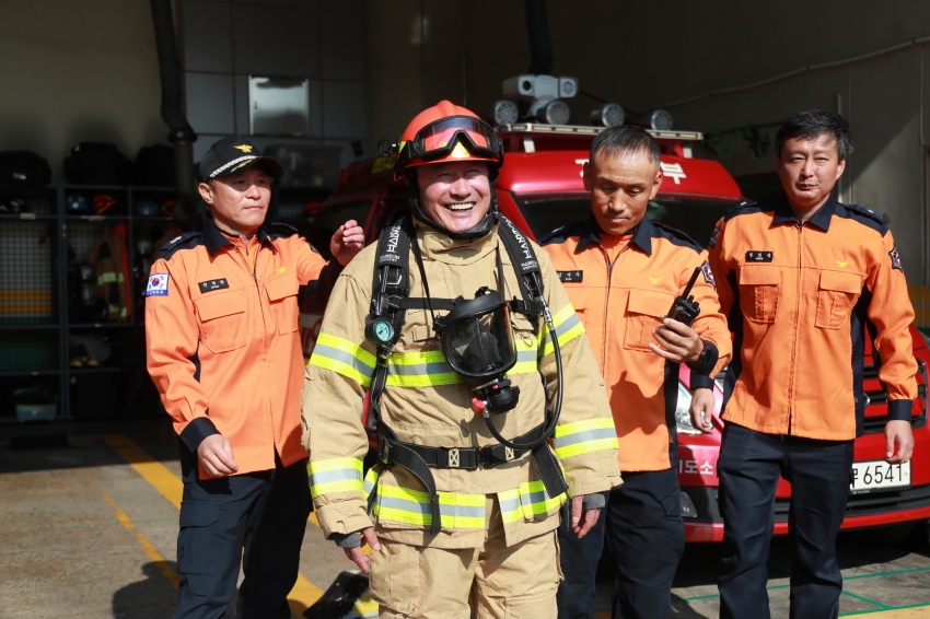 이천소방서 1일 명예소방서장 위촉식(박명서 의장)_14