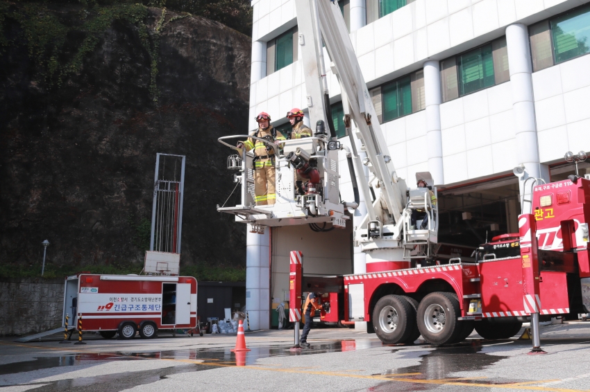 이천소방서 1일 명예소방서장 위촉식(박명서 의장)_68