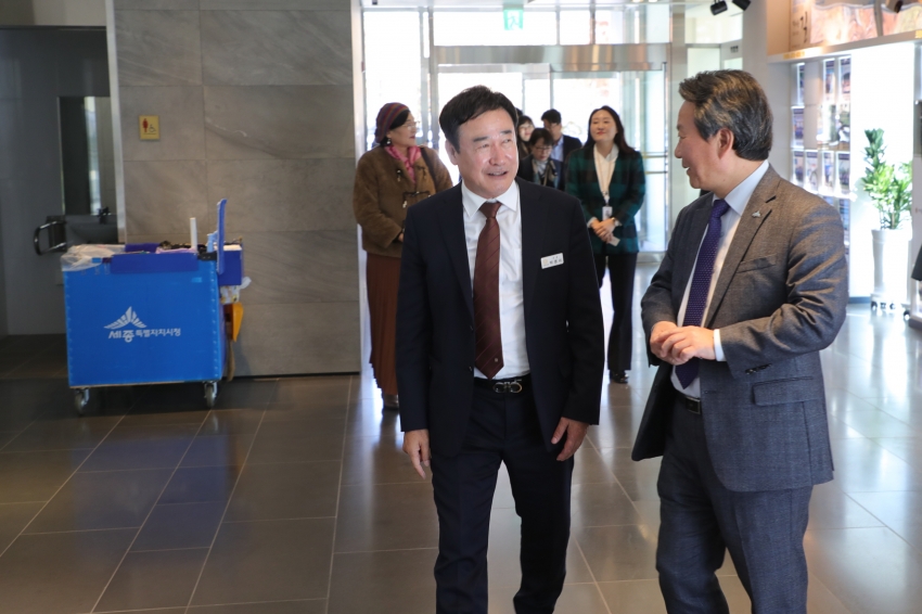 제1기 의정모니터단 정기회의 및 벤치마킹_13