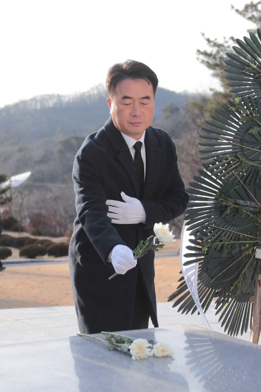 신년 현충탑 참배_6