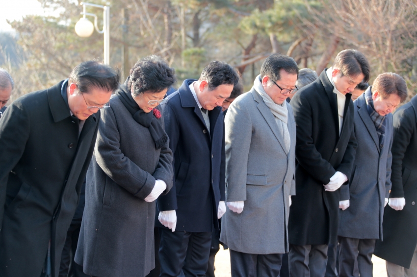 신년 현충탑 참배_15