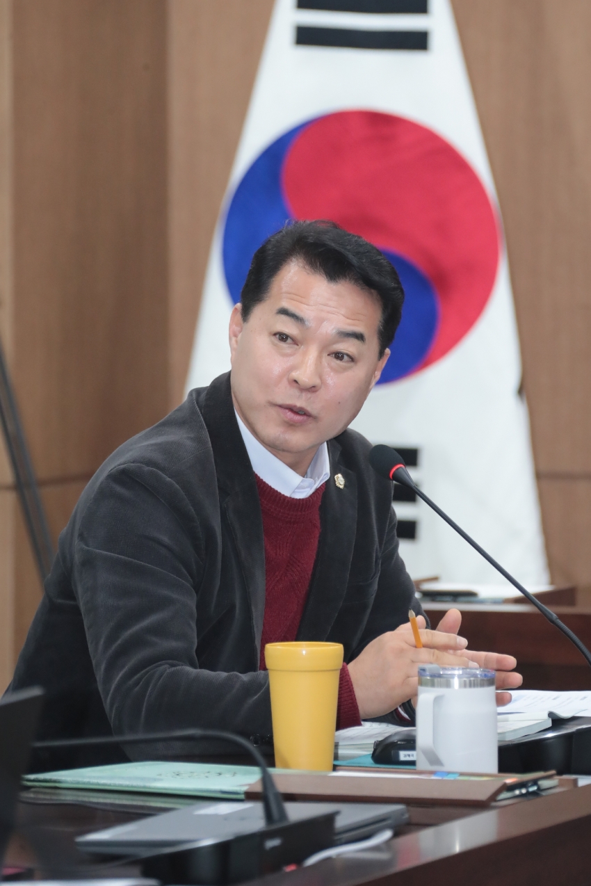 제259회 이천시의회 임시회 제1차 자치행정위원회_6