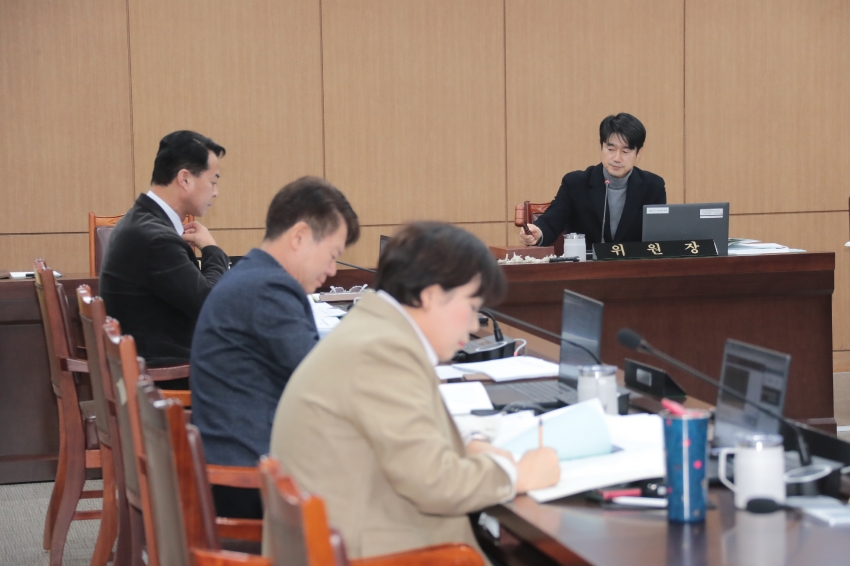 제259회 이천시의회 임시회 제1차 산업건설위원회_4