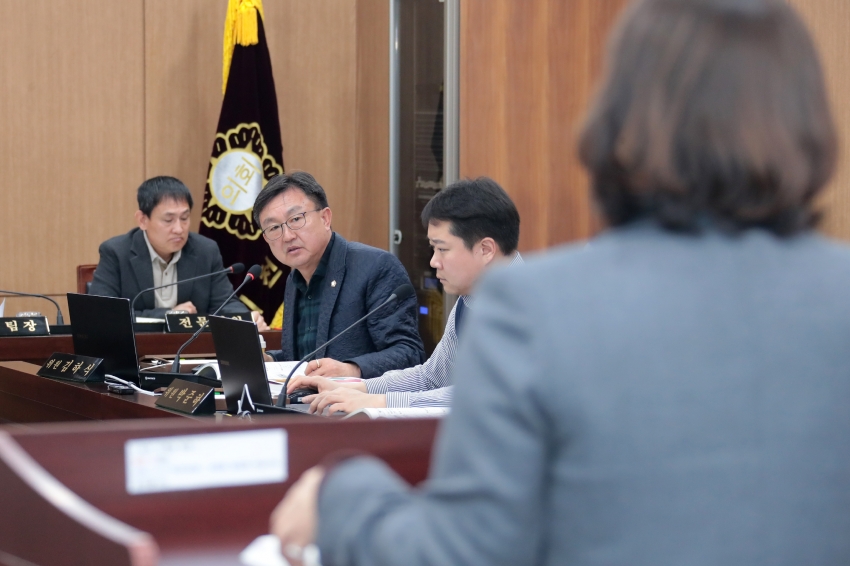 제259회 이천시의회 임시회 제4차 자치행정위원회_2