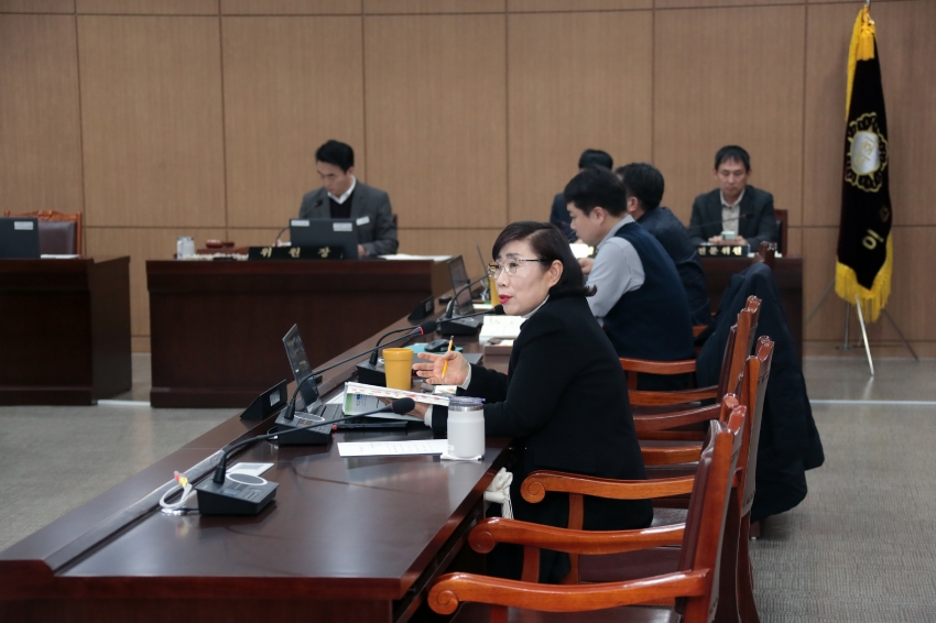 제259회 이천시의회 임시회 제4차 자치행정위원회_13