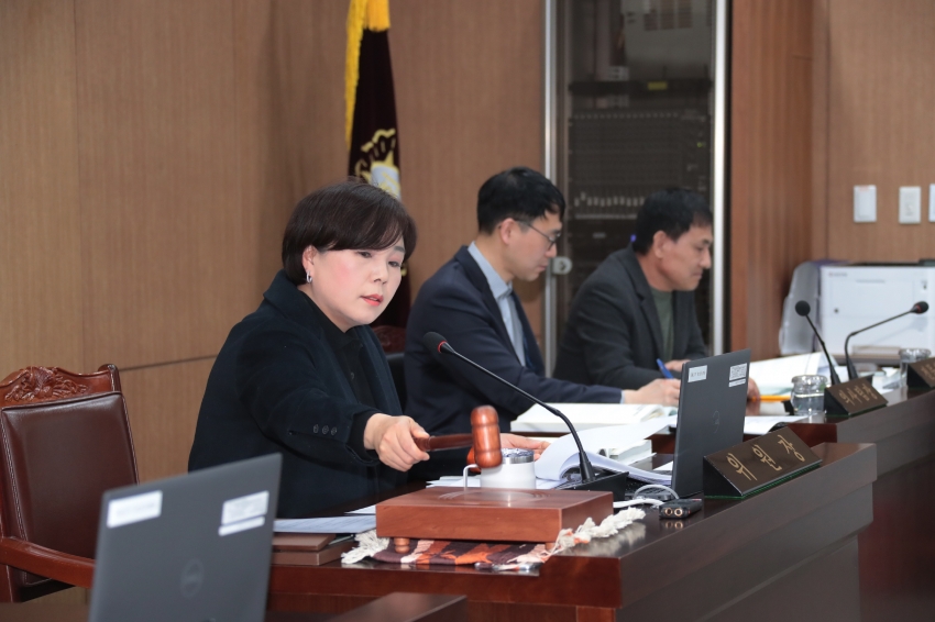 제260회 이천시의회 임시회 제1차 자치행정위원회_9