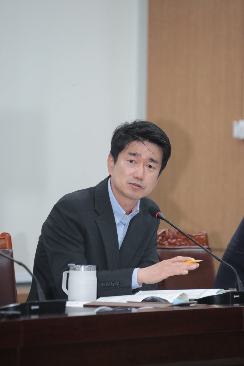 제260회 이천시의회 임시회 제4차 예산결산특별위원회_9