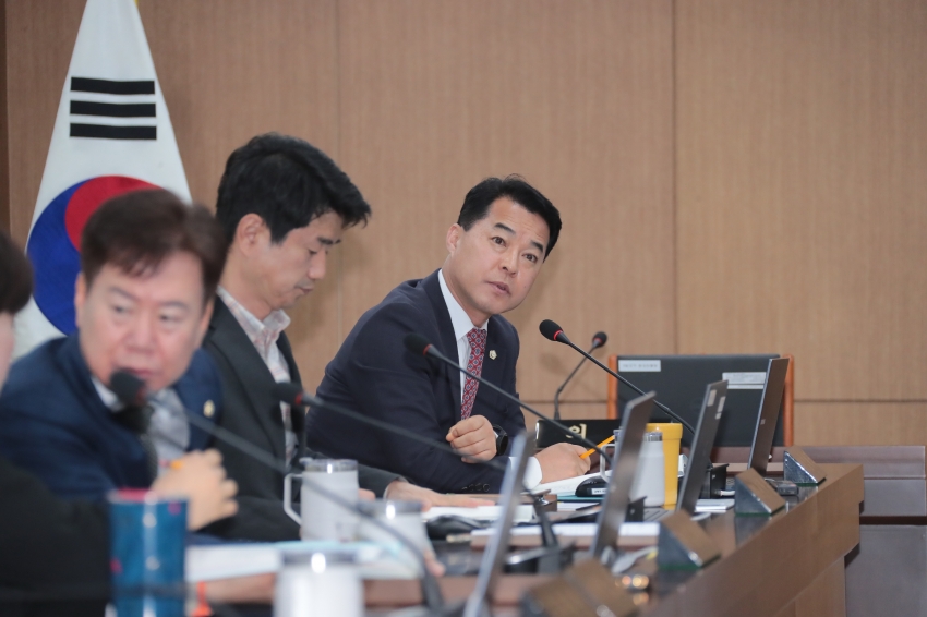 제260회 이천시의회 임시회 제2차 자치행정위원회_5