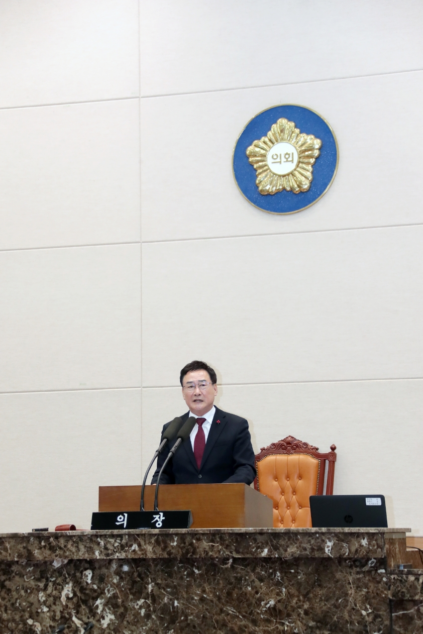 제260회 이천시의회 임시회 제2차 본회의_14