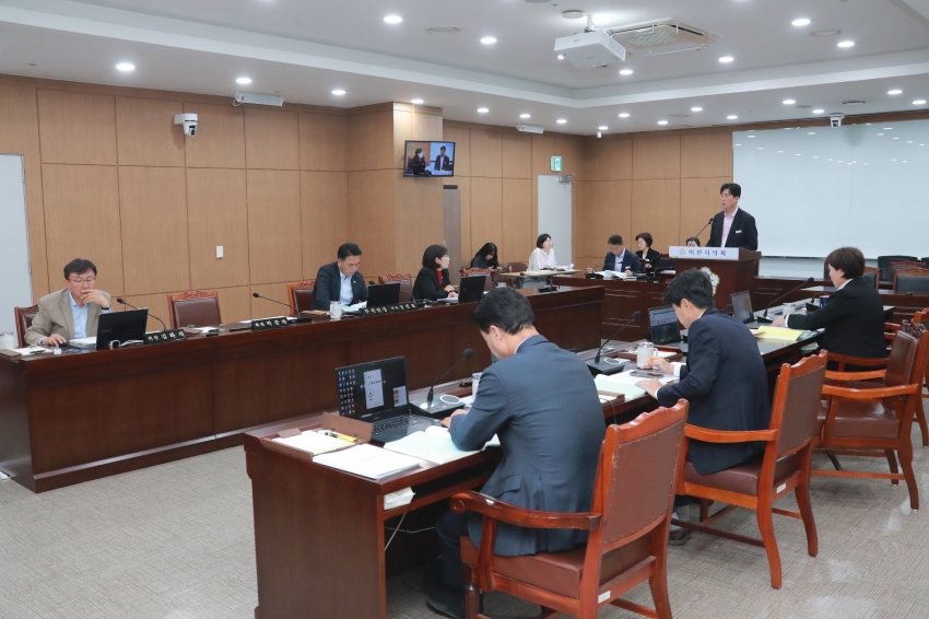 제261회 이천시의회 임시회 예산결산특별위원회_2