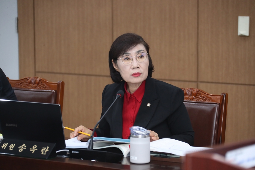 제261회 이천시의회 임시회 예산결산특별위원회_3